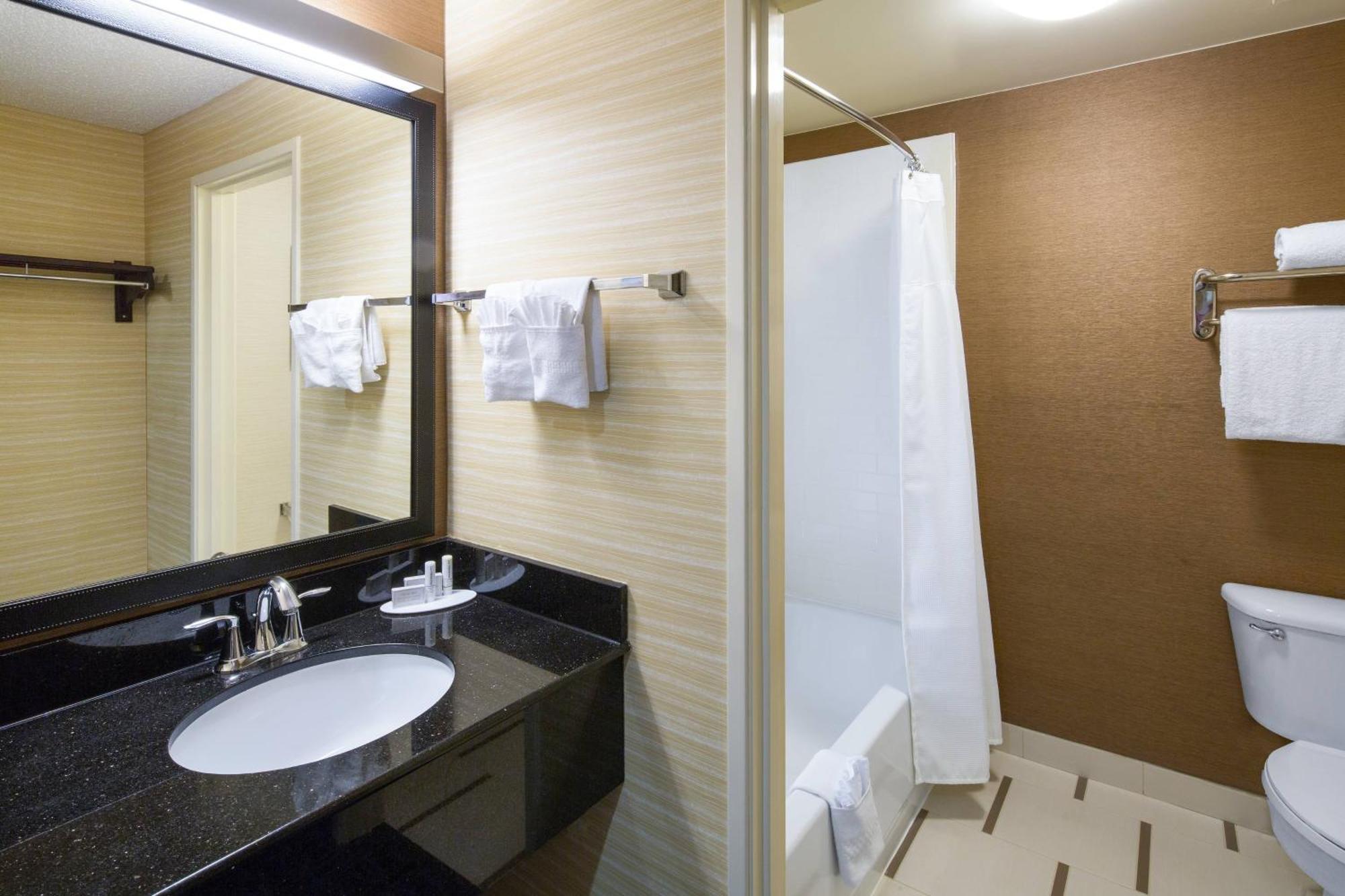 Fairfield Inn & Suites By Marriott San Antonio Airport/North Star Mall Екстер'єр фото