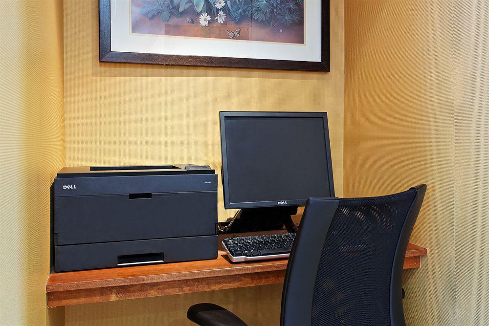 Fairfield Inn & Suites By Marriott San Antonio Airport/North Star Mall Екстер'єр фото