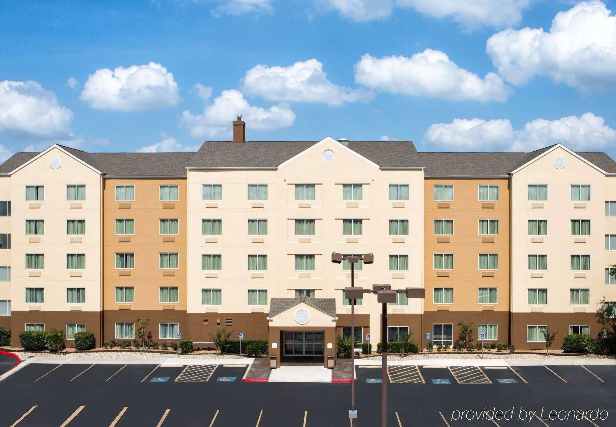 Fairfield Inn & Suites By Marriott San Antonio Airport/North Star Mall Екстер'єр фото